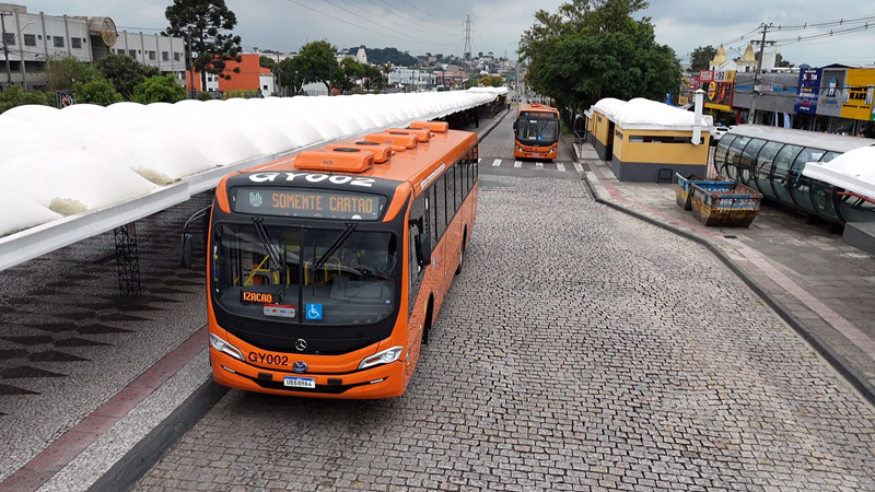 Urbs inicia testes com ônibus com ar-condicionado em Curitiba