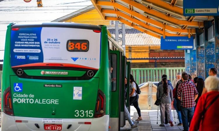 Ônibus de Porto Alegre terão reajuste