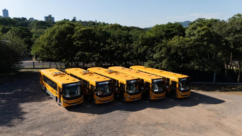 Novo Hamburgo recebe cinco novos ônibus e reforça mobilidade urbana